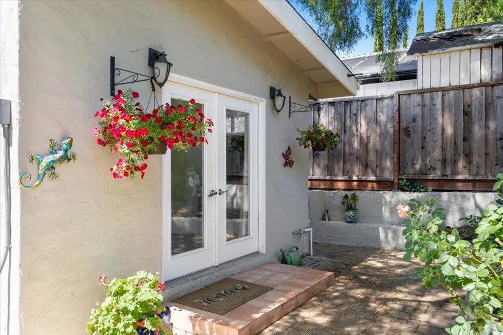 226 San Mateo Avenue Los Gatos, CA 95030