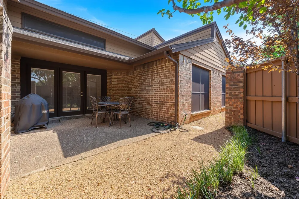 3315 Water Oak Court Farmers Branch, TX 75234