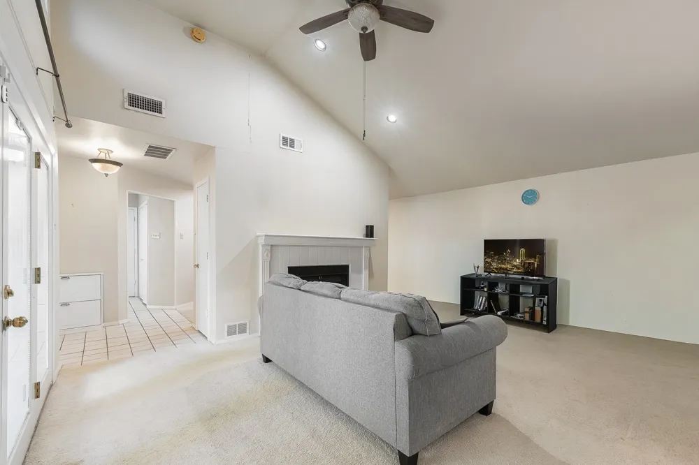 3315 Water Oak Court Farmers Branch, TX 75234