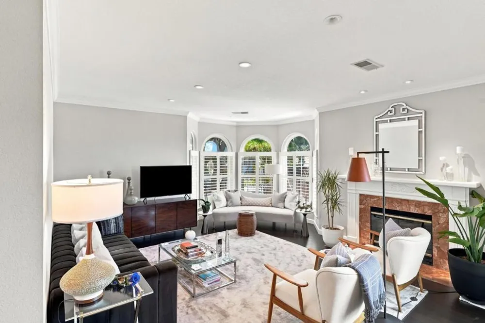 3021 Ransford Avenue Pacific Grove, CA 93950