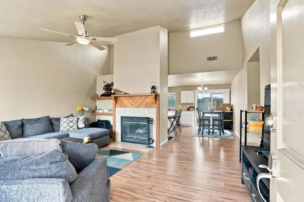 3080 Crumpton Lane #21 Marina, CA 93933