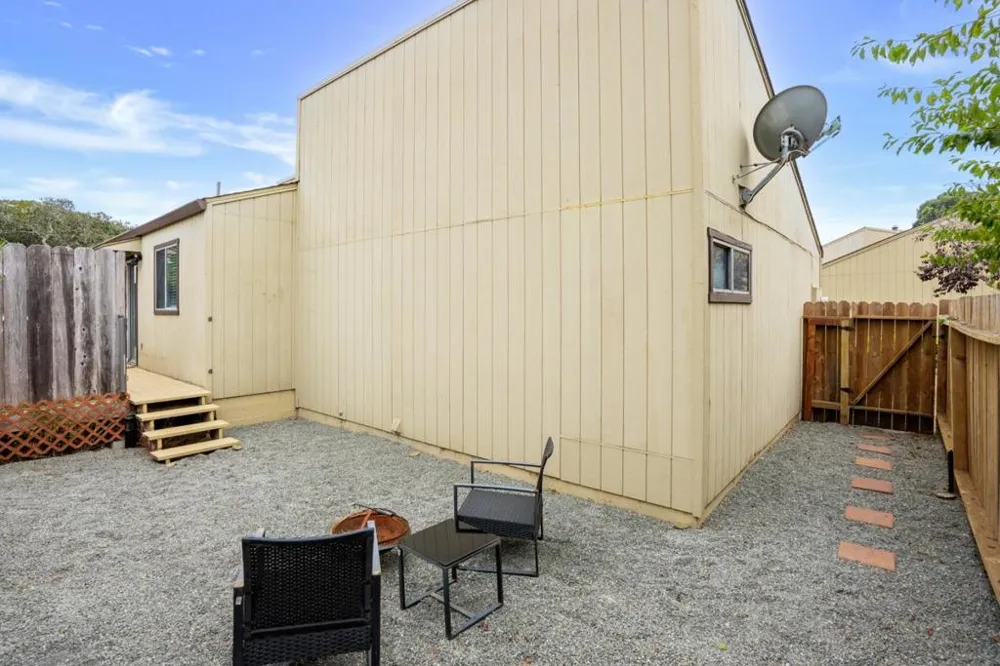 3080 Crumpton Lane #21 Marina, CA 93933