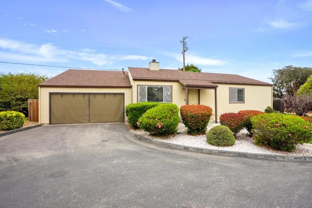 3080 Crumpton Lane #21 Marina, CA 93933