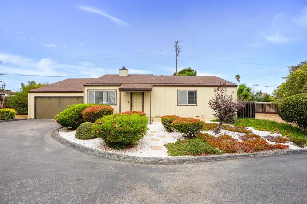 3080 Crumpton Lane #21 Marina, CA 93933