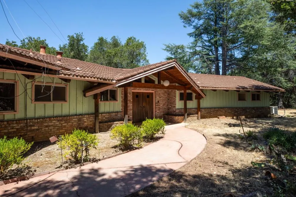 11450 Summit Wood Road Los Altos Hills, CA 94022