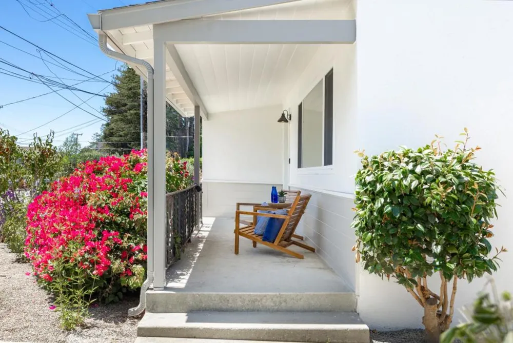 4805 Emerald Street Capitola, CA 95010