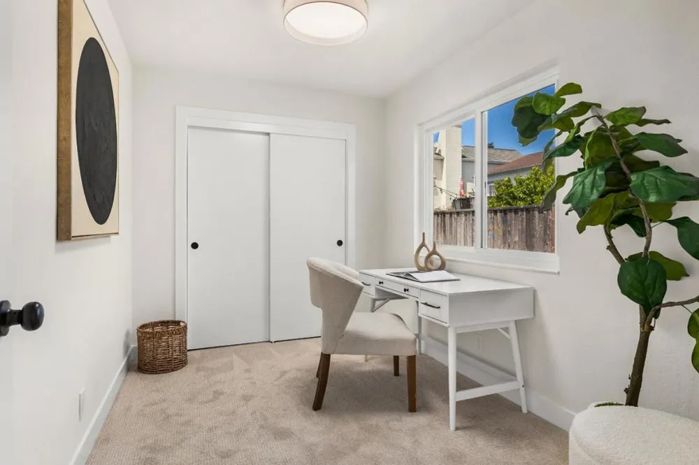 4805 Emerald Street Capitola, CA 95010