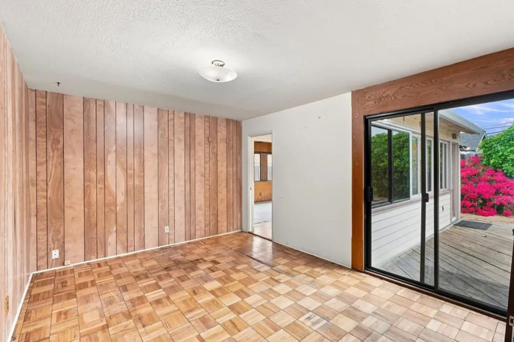 61 Work Avenue Del Rey Oaks, CA 93940