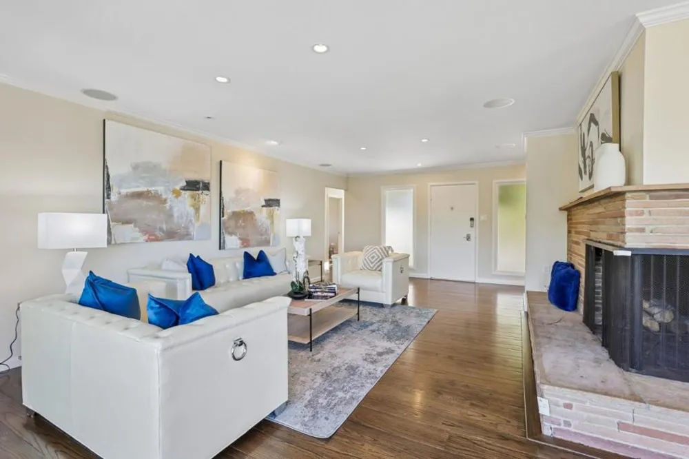 1512 Alturas Drive Burlingame, CA 94010