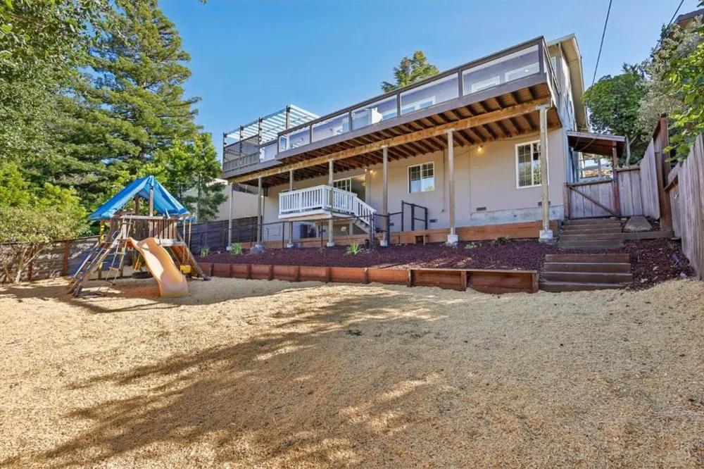 1512 Alturas Drive Burlingame, CA 94010