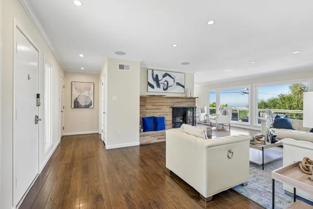 1512 Alturas Drive Burlingame, CA 94010