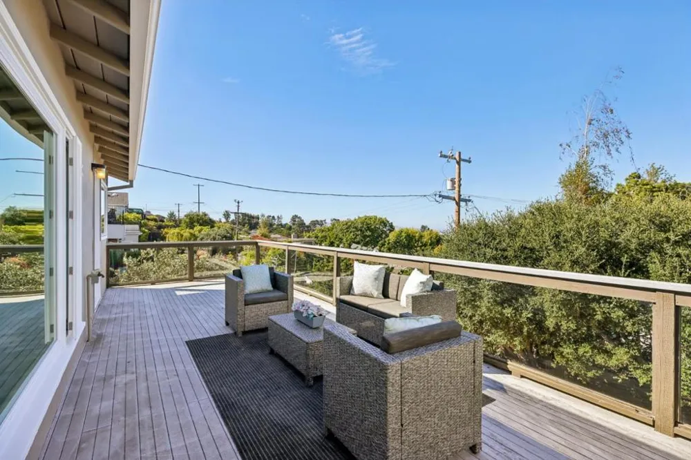 1512 Alturas Drive Burlingame, CA 94010