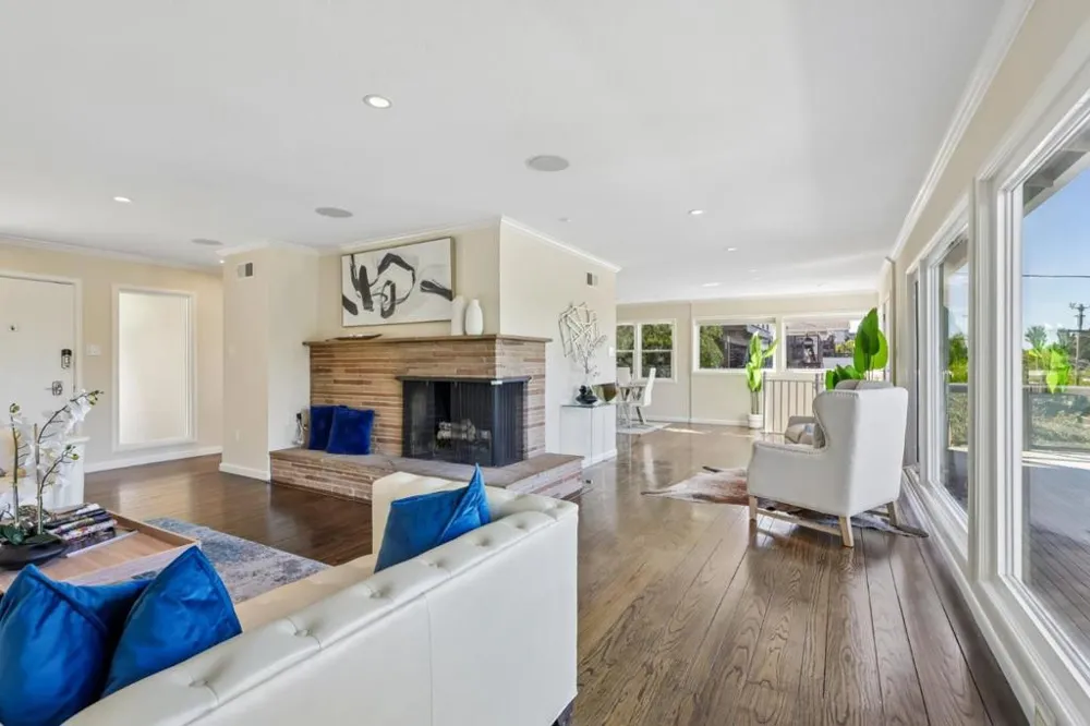 1512 Alturas Drive Burlingame, CA 94010