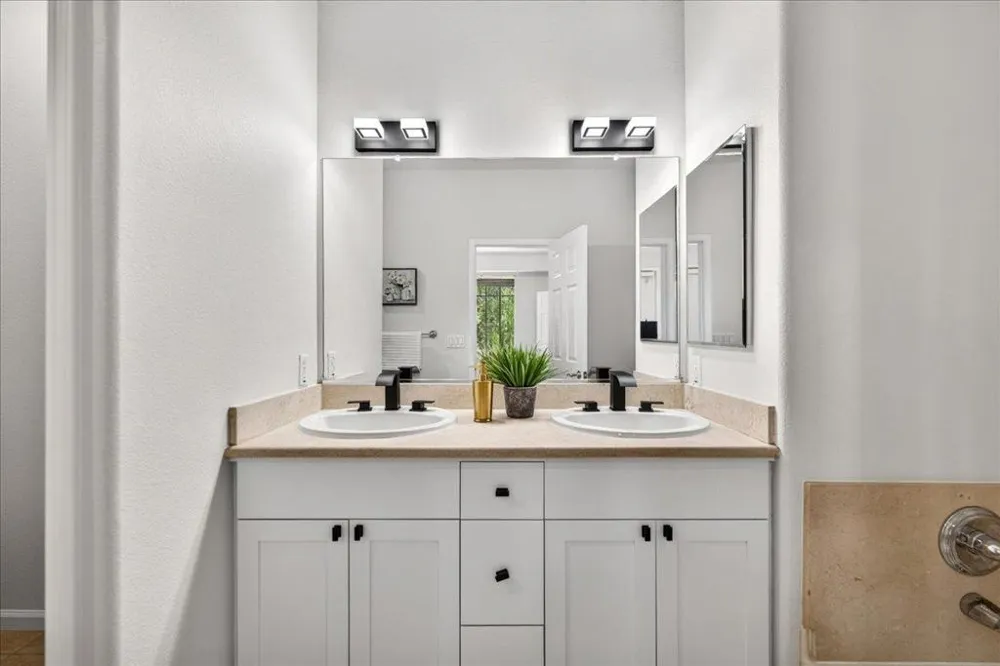 2695 Villa Cortona Way San Jose, CA 95125