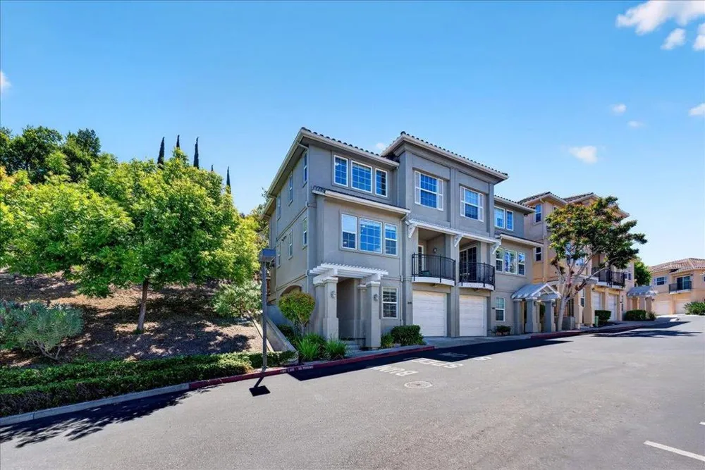 2695 Villa Cortona Way San Jose, CA 95125
