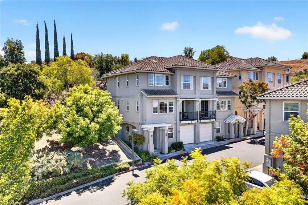 2695 Villa Cortona Way San Jose, CA 95125