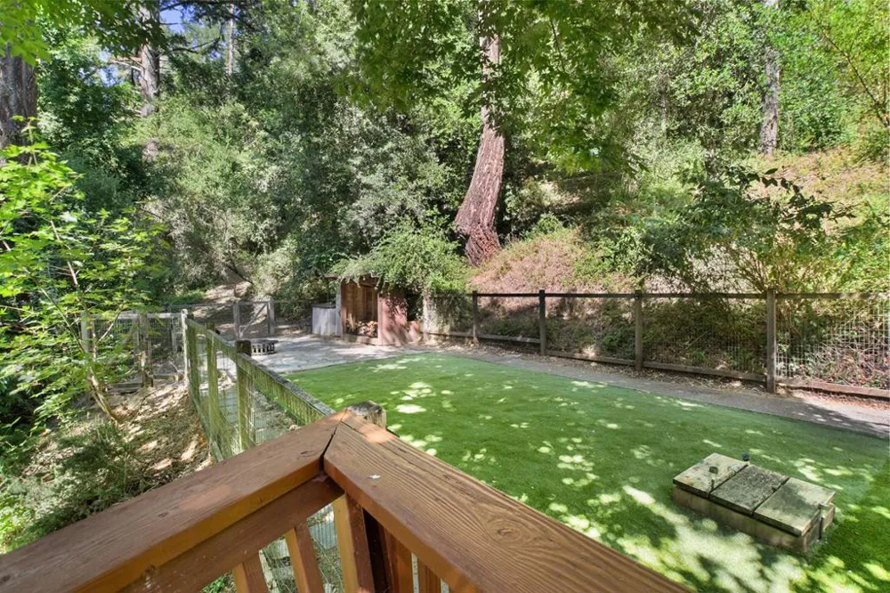 15 Heritage Road La Honda, CA 94020