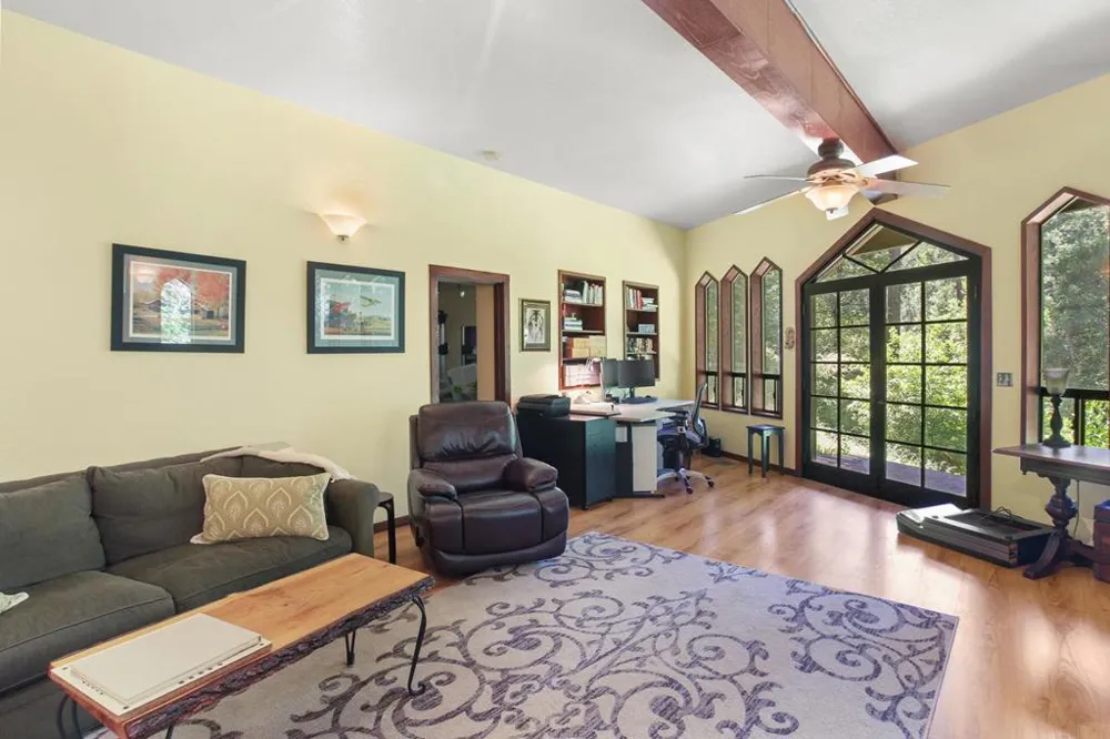 15 Heritage Road La Honda, CA 94020
