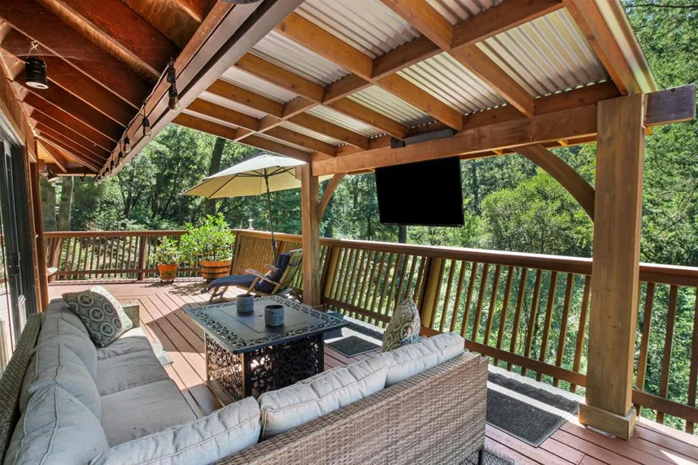 15 Heritage Road La Honda, CA 94020