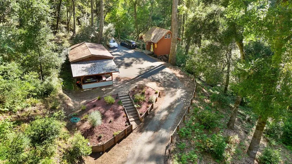 15 Heritage Road La Honda, CA 94020
