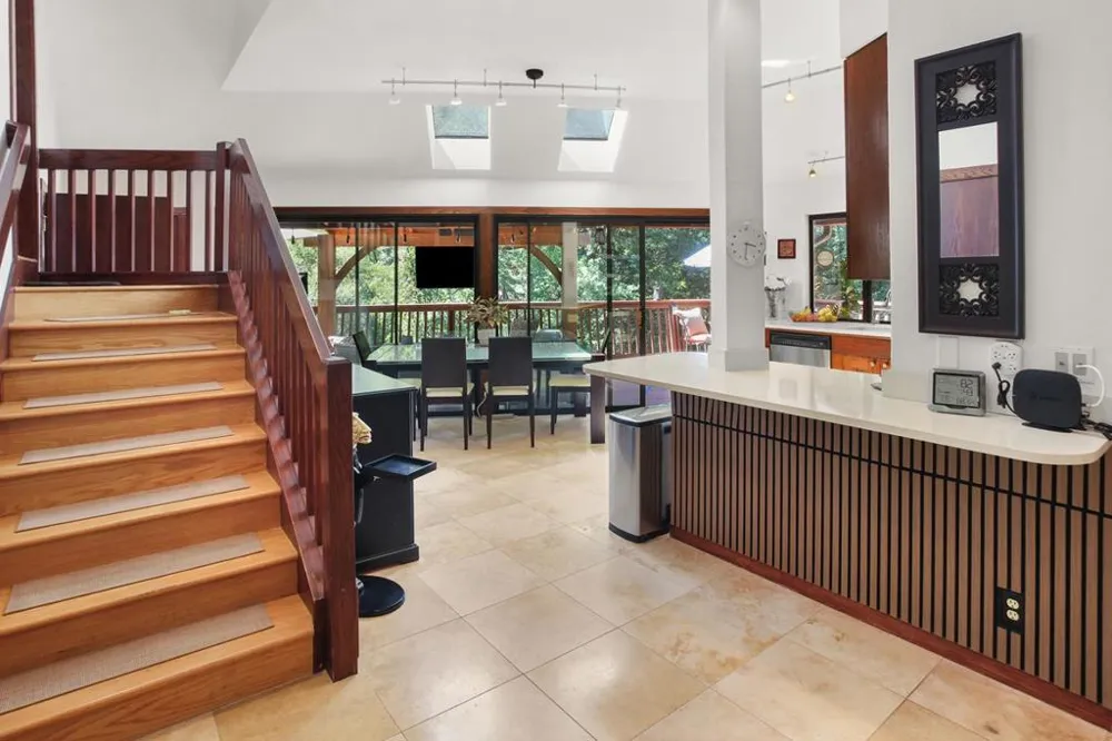15 Heritage Road La Honda, CA 94020