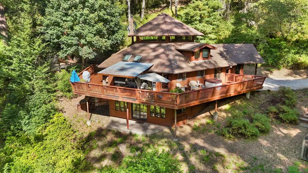 15 Heritage Road La Honda, CA 94020