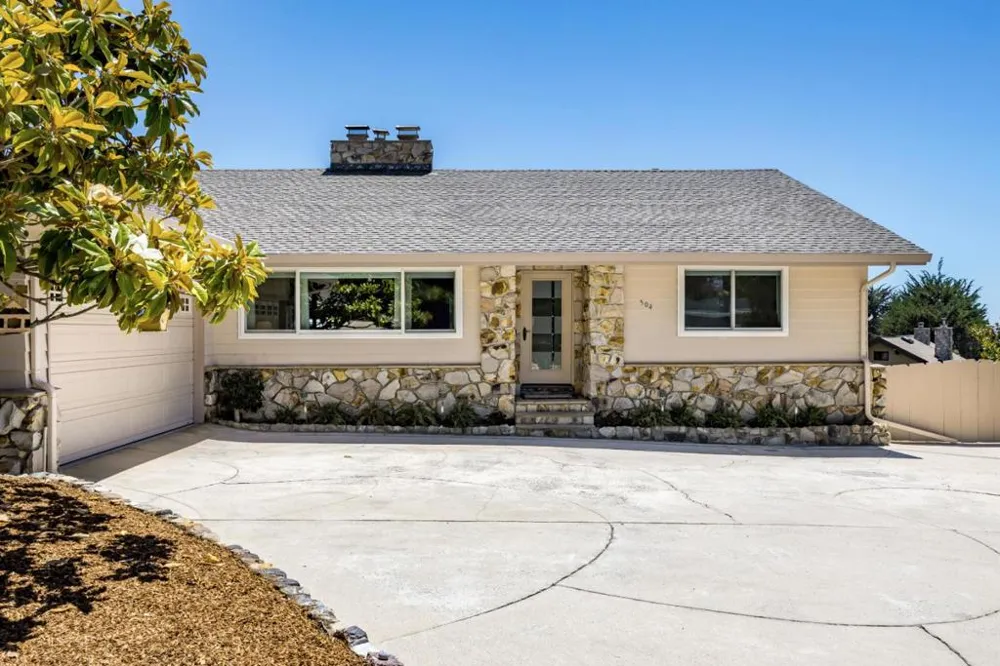 504 Cuesta Drive Aptos, CA 95003