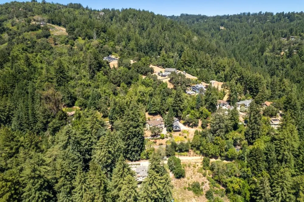 16855 Redwood Lodge Road Los Gatos, CA 95033