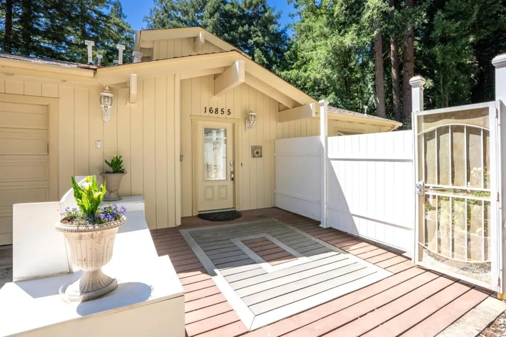 16855 Redwood Lodge Road Los Gatos, CA 95033
