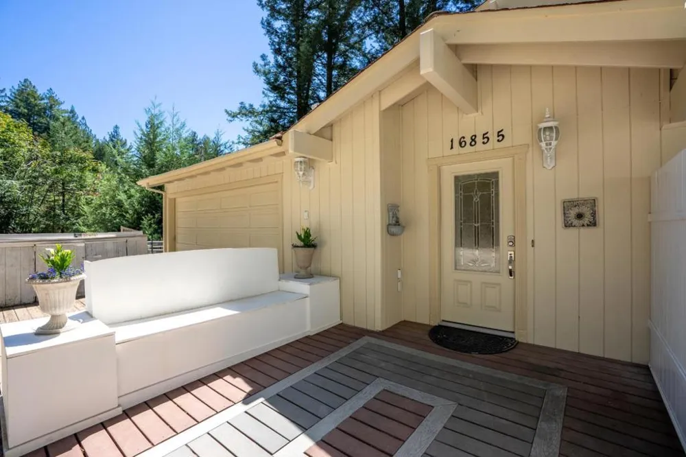 16855 Redwood Lodge Road Los Gatos, CA 95033