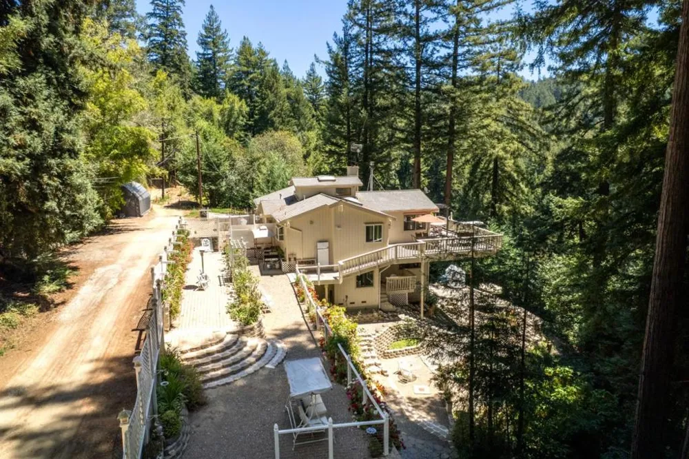 16855 Redwood Lodge Road Los Gatos, CA 95033