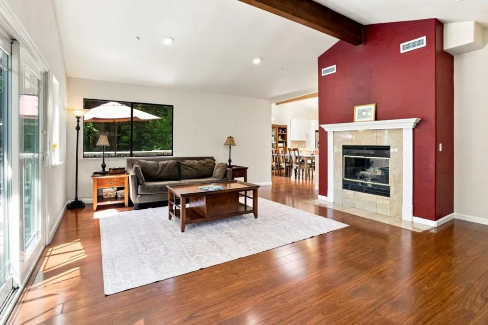 16855 Redwood Lodge Road Los Gatos, CA 95033