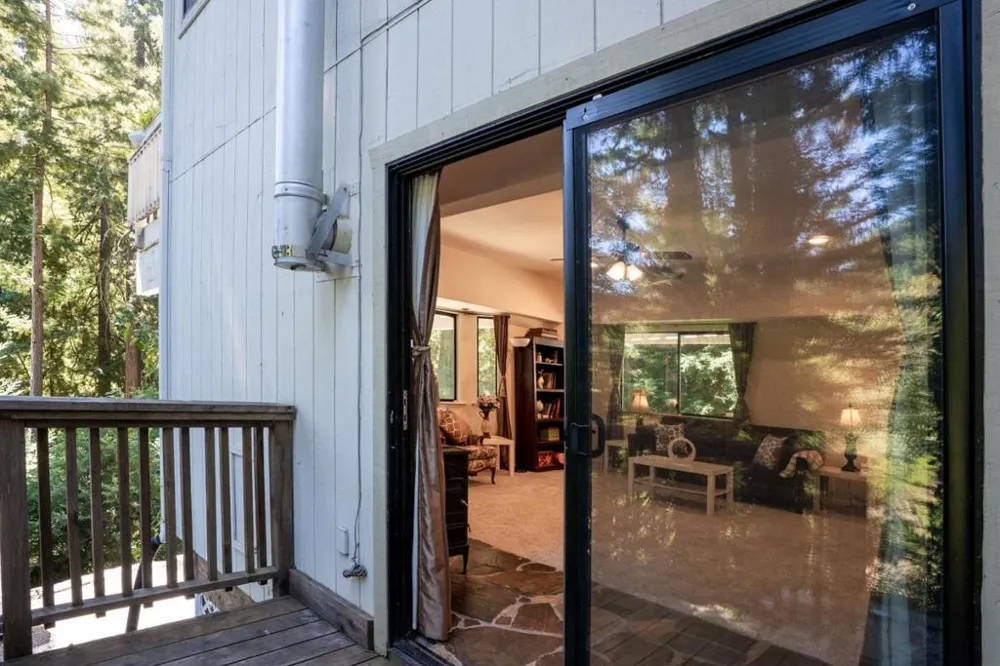 16855 Redwood Lodge Road Los Gatos, CA 95033