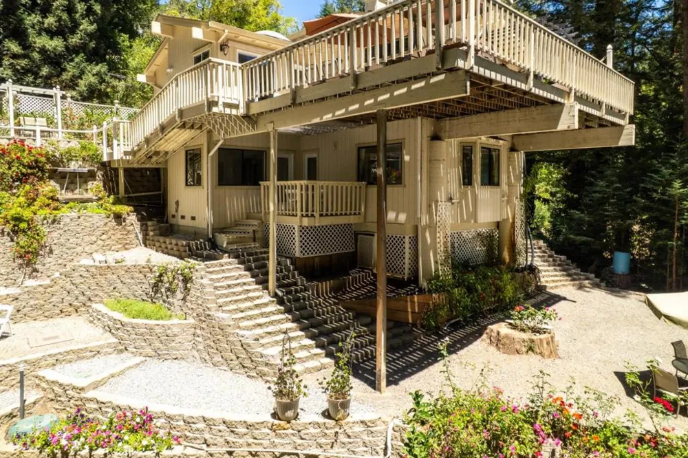 16855 Redwood Lodge Road Los Gatos, CA 95033