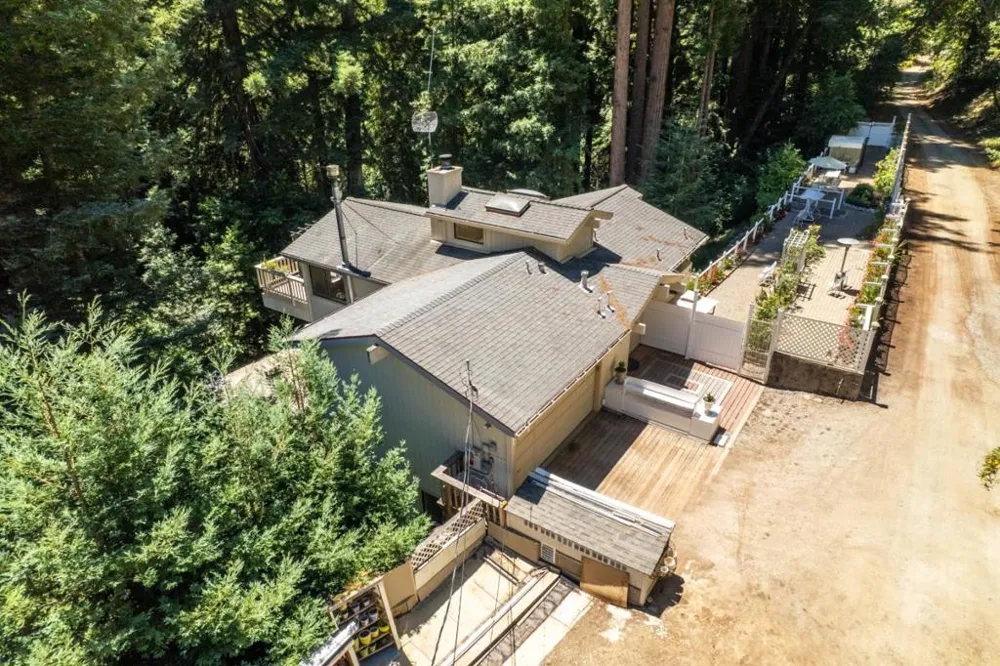 16855 Redwood Lodge Road Los Gatos, CA 95033
