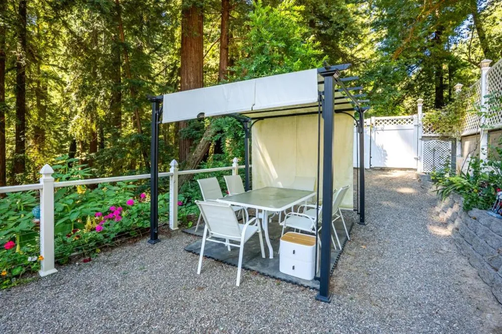 16855 Redwood Lodge Road Los Gatos, CA 95033