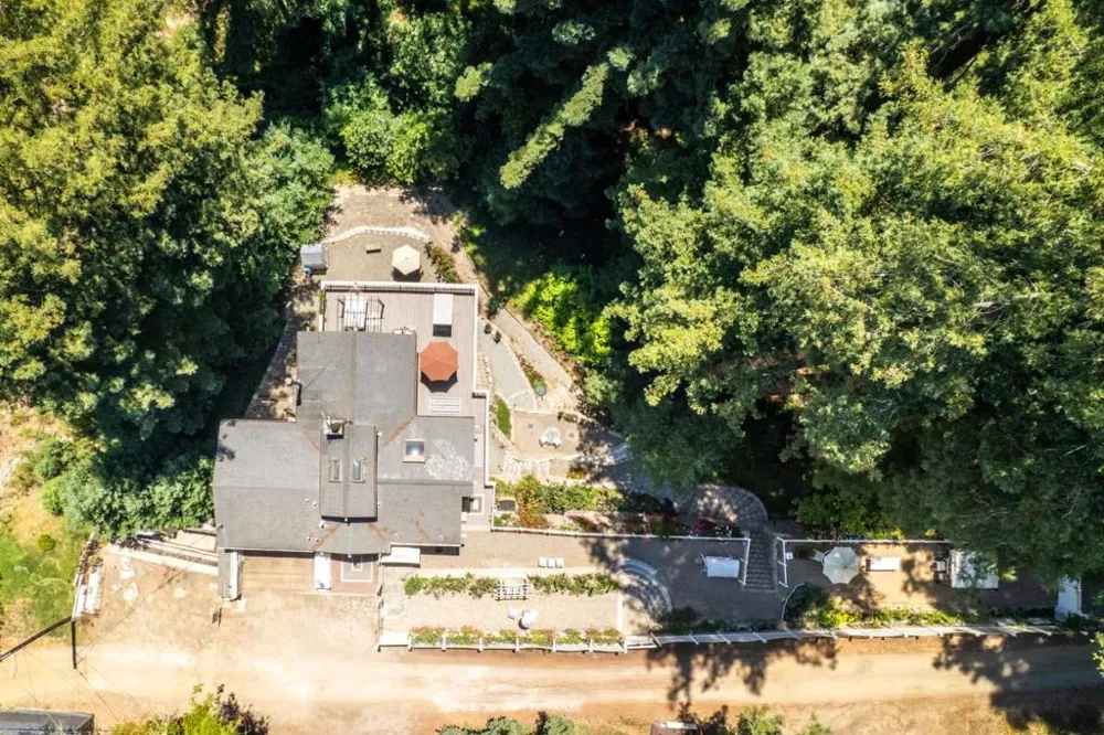 16855 Redwood Lodge Road Los Gatos, CA 95033