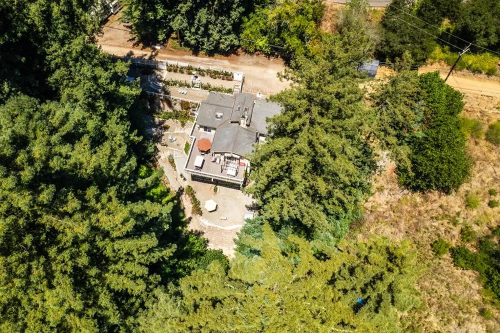 16855 Redwood Lodge Road Los Gatos, CA 95033