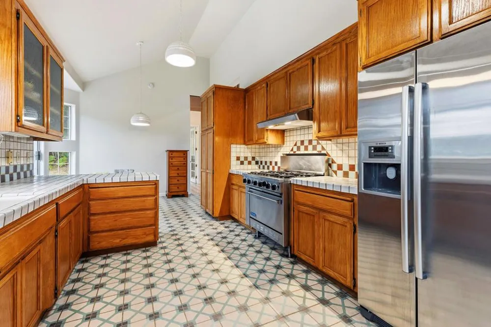 14641 Tumble Weed Lane Royal Oaks, CA 95076