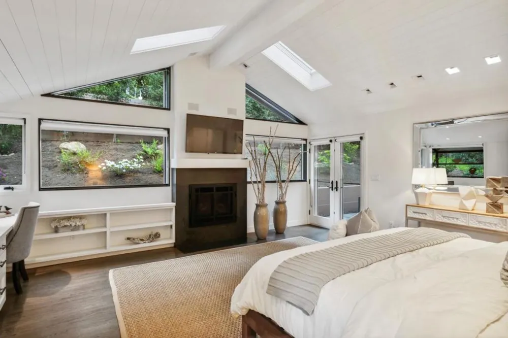 176 Los Trancos Circle Portola Valley, CA 94028