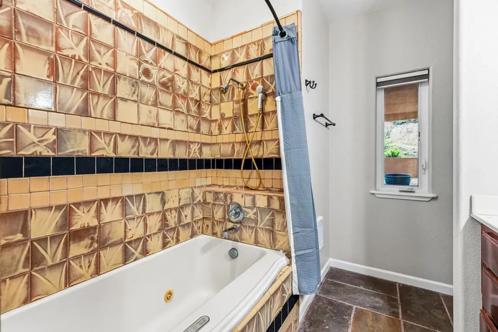 14643 Tumble Weed Lane Royal Oaks, CA 95076