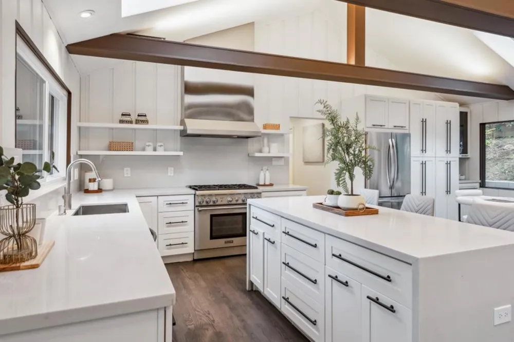 176 Los Trancos Circle Portola Valley, CA 94028