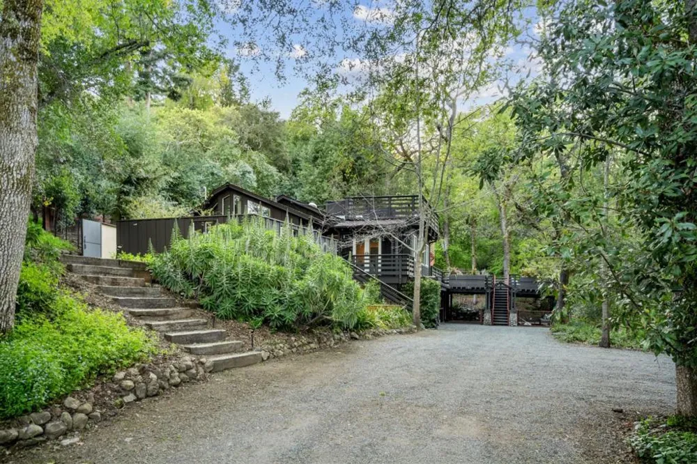 176 Los Trancos Circle Portola Valley, CA 94028