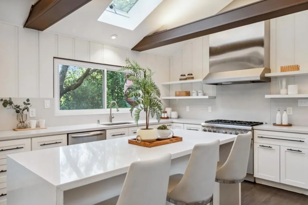176 Los Trancos Circle Portola Valley, CA 94028