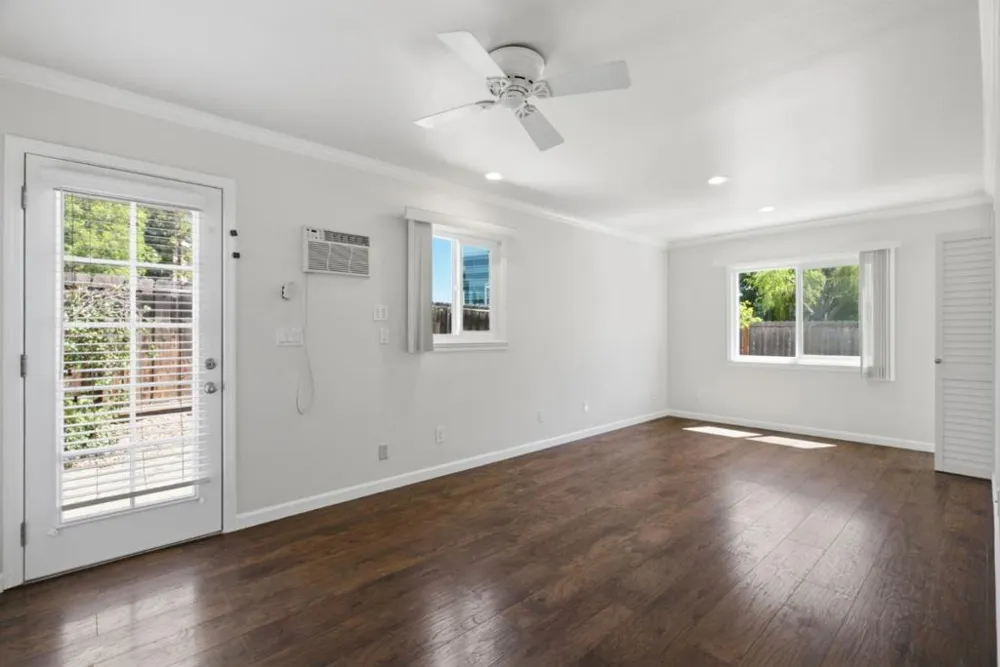 10010 Bret Avenue Cupertino, CA 95014