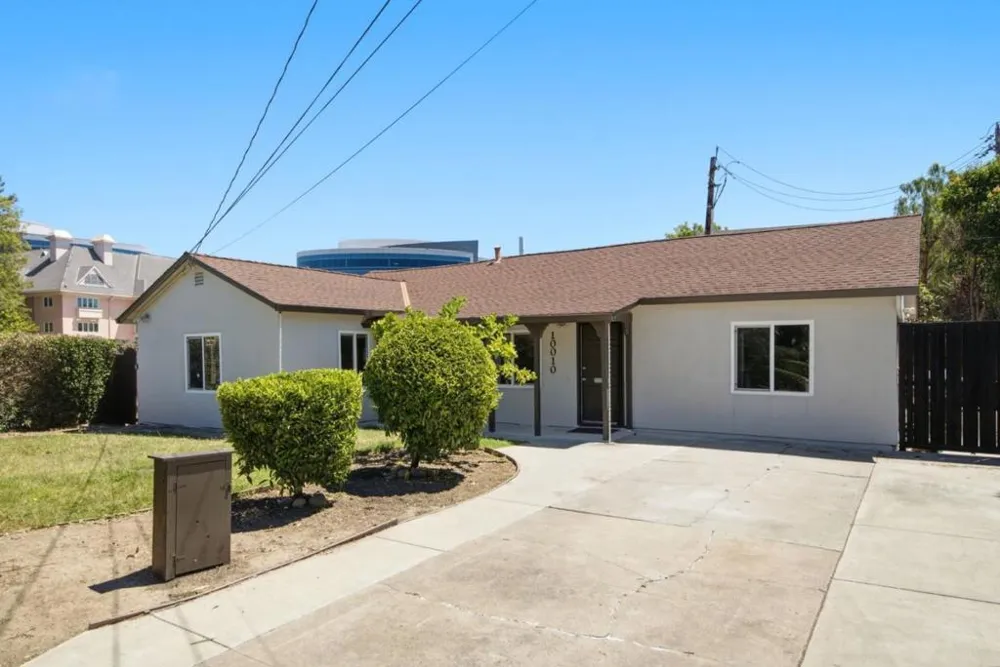 10010 Bret Avenue Cupertino, CA 95014