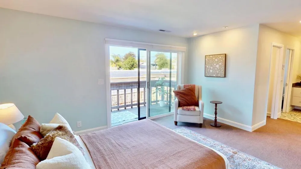 584 Spinnaker Court Santa Cruz, CA 95062