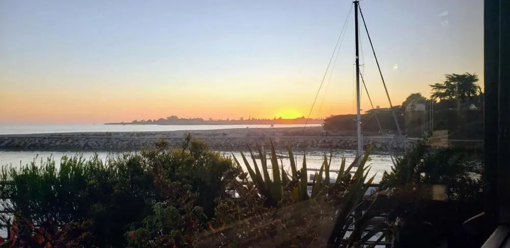 584 Spinnaker Court Santa Cruz, CA 95062