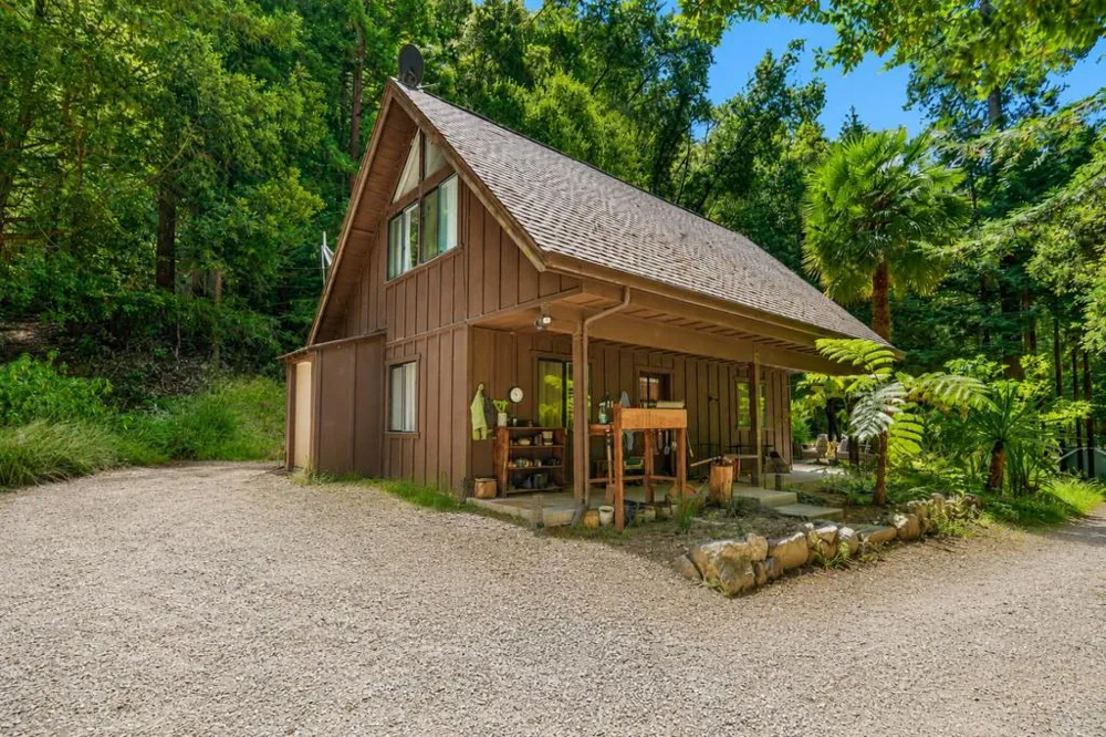 3750 Trout Gulch Road Aptos, CA 95003
