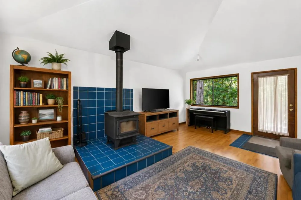 3750 Trout Gulch Road Aptos, CA 95003